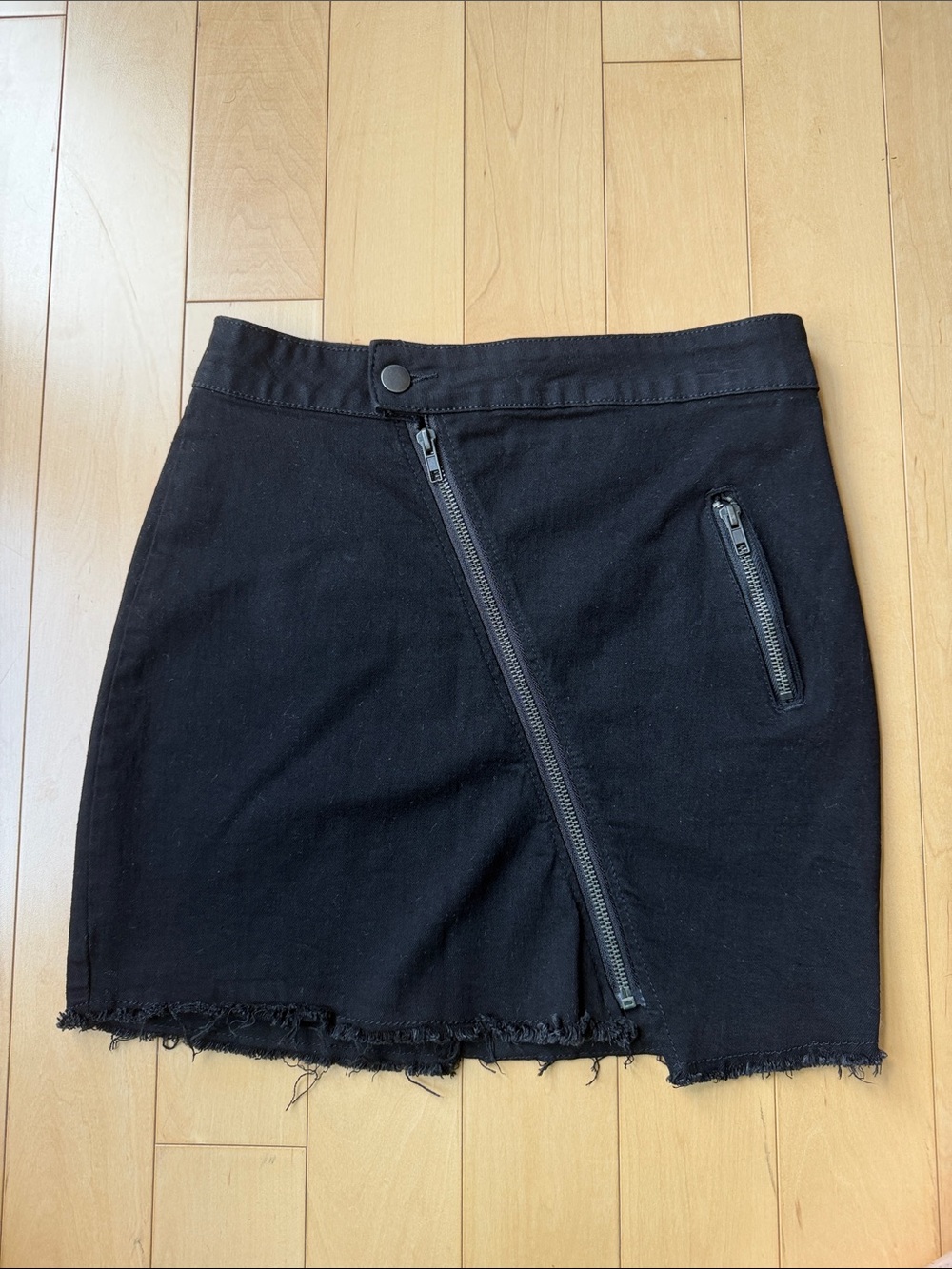 superdown Black Asymmetrical Zipper Mini Skirt